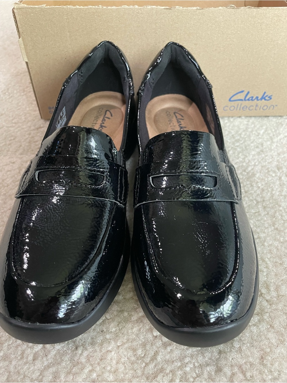 Clarks Elowyn Penny Women's Black Patent Slip-On Loafers Size 7.5 Medium NWT